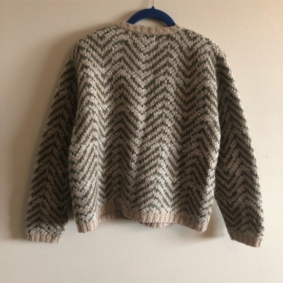 Vintage Mohair Shag Cardigan in Neutral Chevron Pattern - Picture 3 of 4